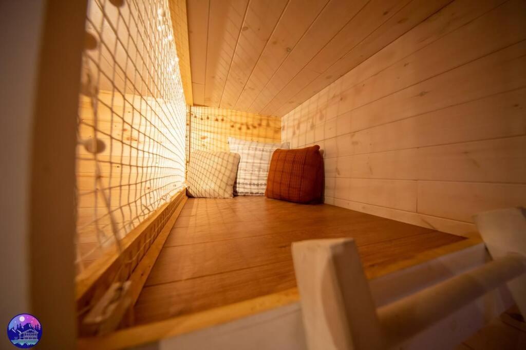 Chalet Lolitha-Spa-Chalets Galaxia Chertsey Exterior photo